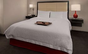 Hampton Inn & Suites Milwaukee Downtown